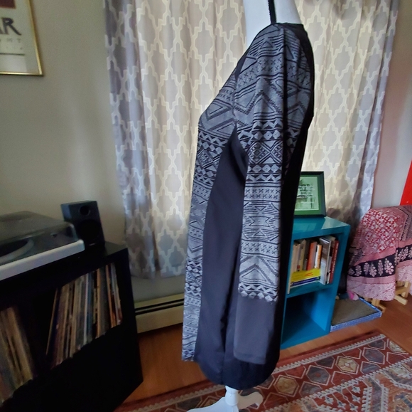 Balance Collection Dress - Picture 8 of 10